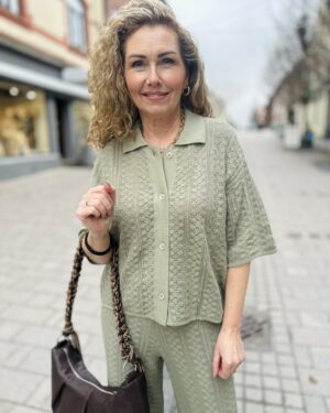 Loch Crochet Knit Shirt Teal