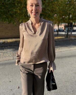 Amara Heavy Sateen Bedaz Blouse Dark Taupe
