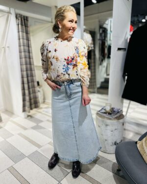 ManulaGZ HW midi skirt Light blue acid wash