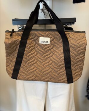 Day Gweneth RE-Q Lush Cross Caribou