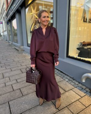 Rosslyn Heavy Sateen Blouse Burgundy