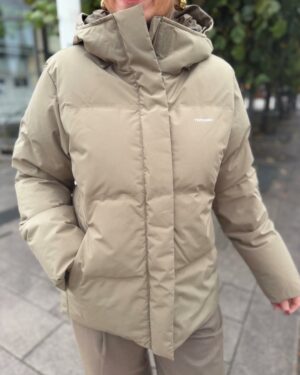 Besseggen Lt Short Jkt