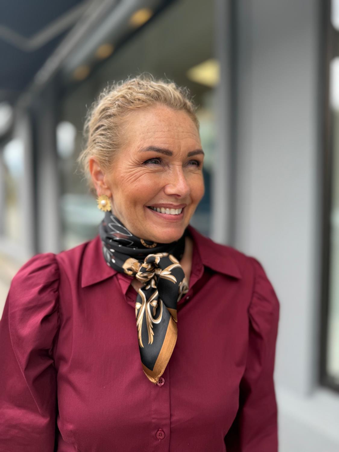 Lola Silk Scarf Black