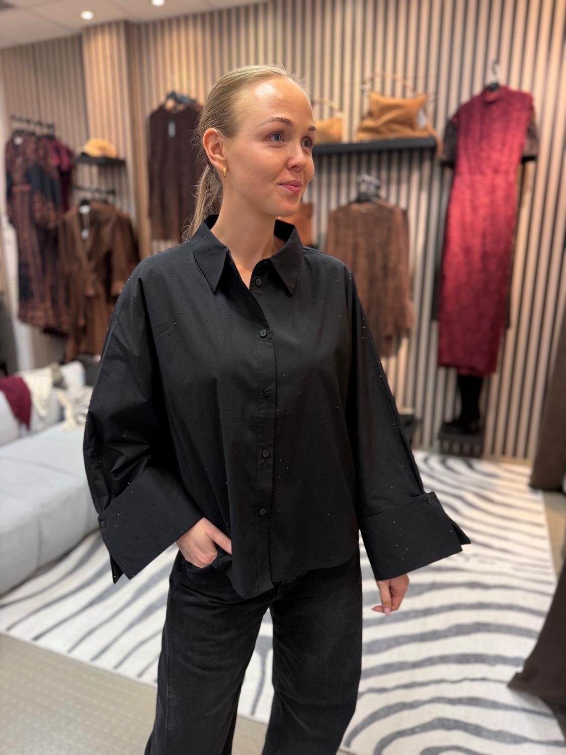 IBEN ATARI EMBELLISH SHIRT BLACK